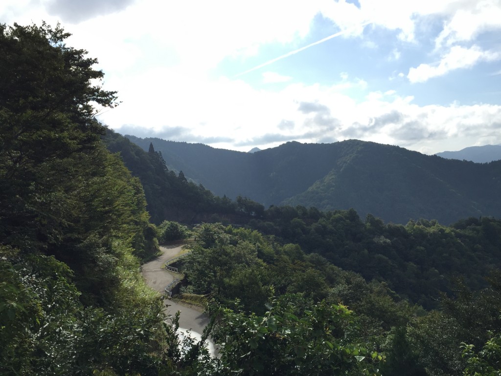 おにゅう峠の道_003